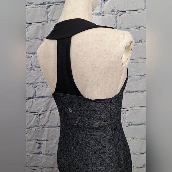 lululemon athletica Women's Tank  Top Mesh Back Black Gray Yoga Size 6 US - - Picture 10 of 13